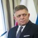 Словацкий премьер обвинил Зеленского в попытке подкупа – Politico