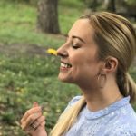 “Цілуй мене і ваби, падай зі мною в кульбаби”: как песня Тони Матвиенко стала хитом в Сети