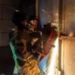 Россияне ударили по админзданию Кривого Рога: есть жертвы, среди раненых дети