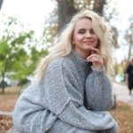 Лилия Ребрик без макияжа показалась у себя дома среди новогодних украшений: “Мы изменились”