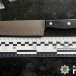 В Киеве военный, которого подозревают в СОЧ, ранил ножом следователя ГБР