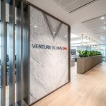 LNG-компания Venture Global получила $1,75 млрд в ходе крупнейшего в году IPO