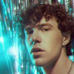 Скандальный участник нацотбора на “Евровидение” ответил, почему во время войны слушает песни россиян