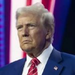 СМИ: Трамп заявил о введении пошлин на импорт из Канады, Мексики и Китая