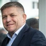 Словацкая оппозиция отложила вотум недоверия правительству Фицо