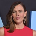 Дженнифер Гарнер сообщила о гибели близкого человека в масштабном пожаре в Лос-Анджелесе