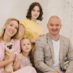 Кошевой признался, как с женой преодолевал кризис 17-летней дочери: “Очень сложно”