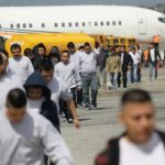 Все на вылет. Как Трамп начал массовую депортацию нелегалов и как реагирует Латинская Америка