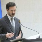 Ни одна инспекция США не обнаружила злоупотреблений: в МИД опровергли ложь Карлсона о перепродаже оружия