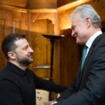 ПВО АВТОМОБИЛА, АРИЛЛЕРА И ДЛОННЫЕ ОРУЖИЕ: Зеленский в Мюнхене встретился с Наусена