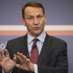 Сикорский: Об объединении европейских армий договариваться не будут