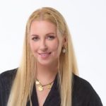 Тоня Матвиенко чувственно спела о любви в новой песне и довела до слез клипом-мультфильмом