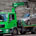 Заброшенная машина во дворе: что можно с ней сделать