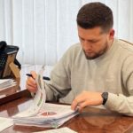 ГБР задержало и.о. мэра Костополя и депутата, которых подозревают в “земельной” взятке