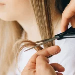 Лунный календарь стрижек на март 2025: благоприятные дни для смены прически