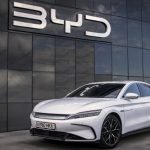 Китайская компания BYD привлекла $5,59 млрд от продажи акций
