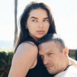Жена Усика призналась, что сейчас с их домом в Ворзеле, который оккупировали россияне