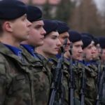 Большинство поляков не заинтересованы в базовой военной подготовке – опрос