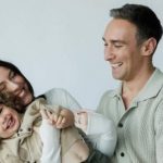 Иракли Макацария встретился с родителями жены и восхитил, как они развлекались с внуком