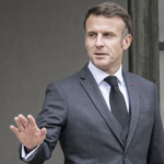 «Теперь мяч на стороне России»: Макрон прокомментировал переговоры США и Украины