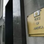 Суд приостановил попытку Трампа ликвидировать “Голос Америки”
