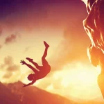 К чему снится падение: толкование сна и скрытые символы