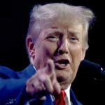 Трамп хочет “смелого правосудия”, чтобы “выгнать” мигрантов из США