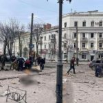 Оккупанты на Вербное воскресенье ударили по центру Сум, мэр сообщает о “многих погибших”