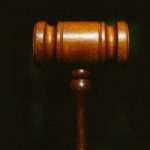 “Золотые яйца” Минобороны: экс-руководителя департамента МОУ отпустили под домашний арест