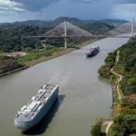 Корабли США должны бесплатно проходить по Панамскому и Суэцкому каналам – Трамп