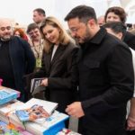 На “Книжном Арсенале” изъяли огнестрельное оружие, 12 боеприпасов и 74 газовых баллончика – УГО