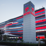 Сингапурская Singtel продает 1,2% акций индийской Bharti Airtel за $1,54 млрд