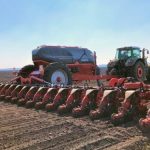 Аграрії засіяли вже 94% ярих зернових та зернобобових культур від прогнозованих площ