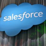 Salesforce запускает проект по внедрению ИИ в Саудовской Аравии на $500 млн