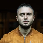 В Киеве из-за обстрела РФ разрушена квартира солиста группы “Антитела” Тараса Тополи (фото)