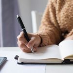 Как правильно писать: «нестабильно» или «не стабильно»?