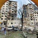 Под завалами дома в Киеве могут находиться от 4 до 14 человек – КГВА