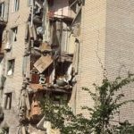 В Лимане РФ атаковала многоэтажку: ранена семья с ребенком