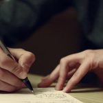 Как правильно пишется: с горяча или сгоряча?