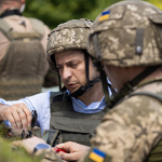 Зеленский впервые посетил передовые позиции ВСУ на Луганщине