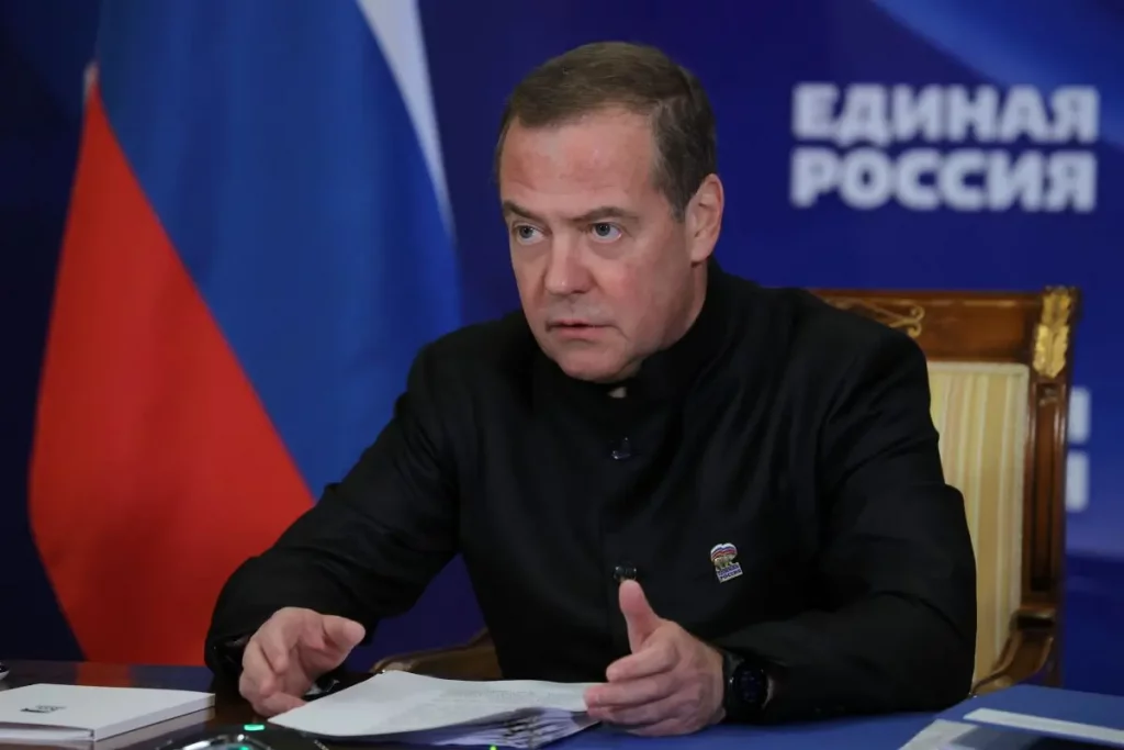 Что стоит за ядерными угрозами Медведева Западу