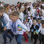 Стартувала державна програма “Пакунок школяра”. Заяву на допомогу вже можна оформити у “Дії”