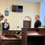 Суд продлил Шабунину меру пресечения в виде личного обязательства