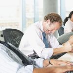 Заразительный смех: почему так происходит