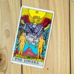 Таро: значение карты Влюбленные