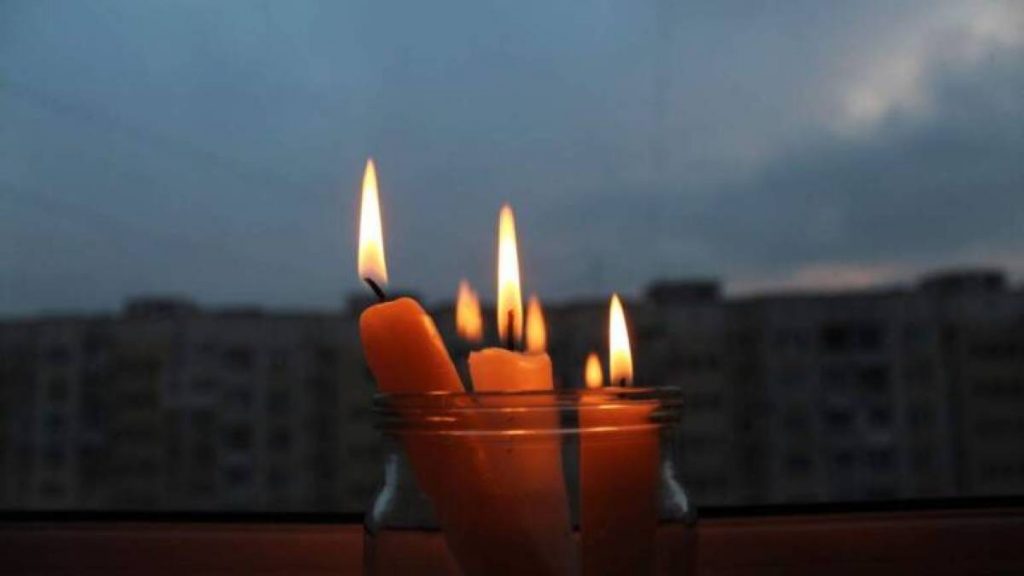 Где и когда отключат свет в Николаеве и области 3 апреля: полный график