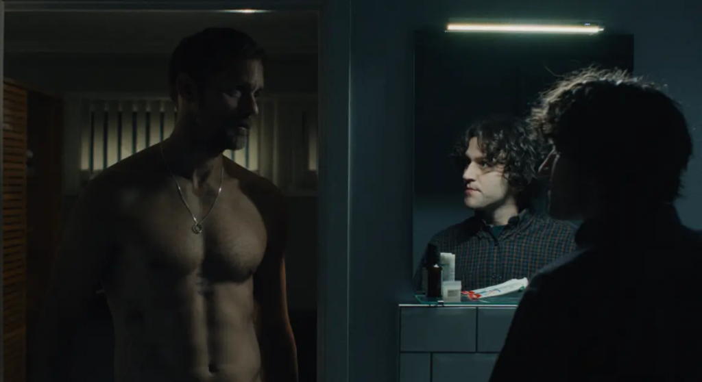 Adastra Cinema представила трейлер квир-романтической комедии "Пиллион"