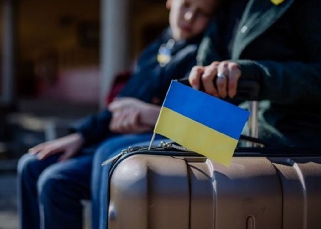 В Украине заработала новая услуга для переселенцев с оккупированных территорий: детали от Свириденко